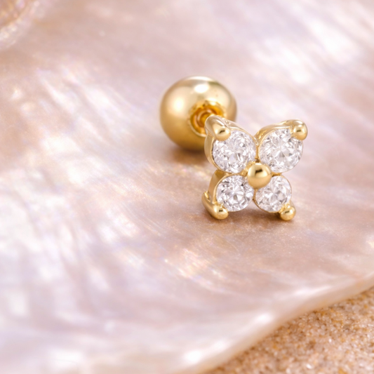 Daisy - piercing d'oreille
